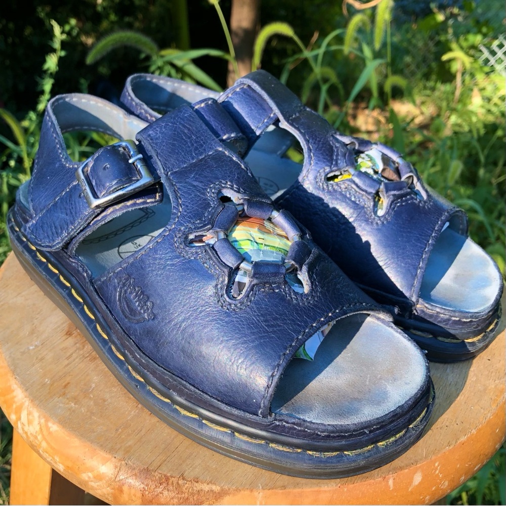 Dr. Martens Daisy O-ring Cut-Out Sandals - Picture 1 of 16